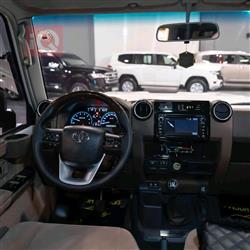 تويوتا لاند كروزر 76